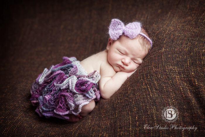 newborn-baby-girl-4-days-derby-Elen-Studio-Photography-027-web