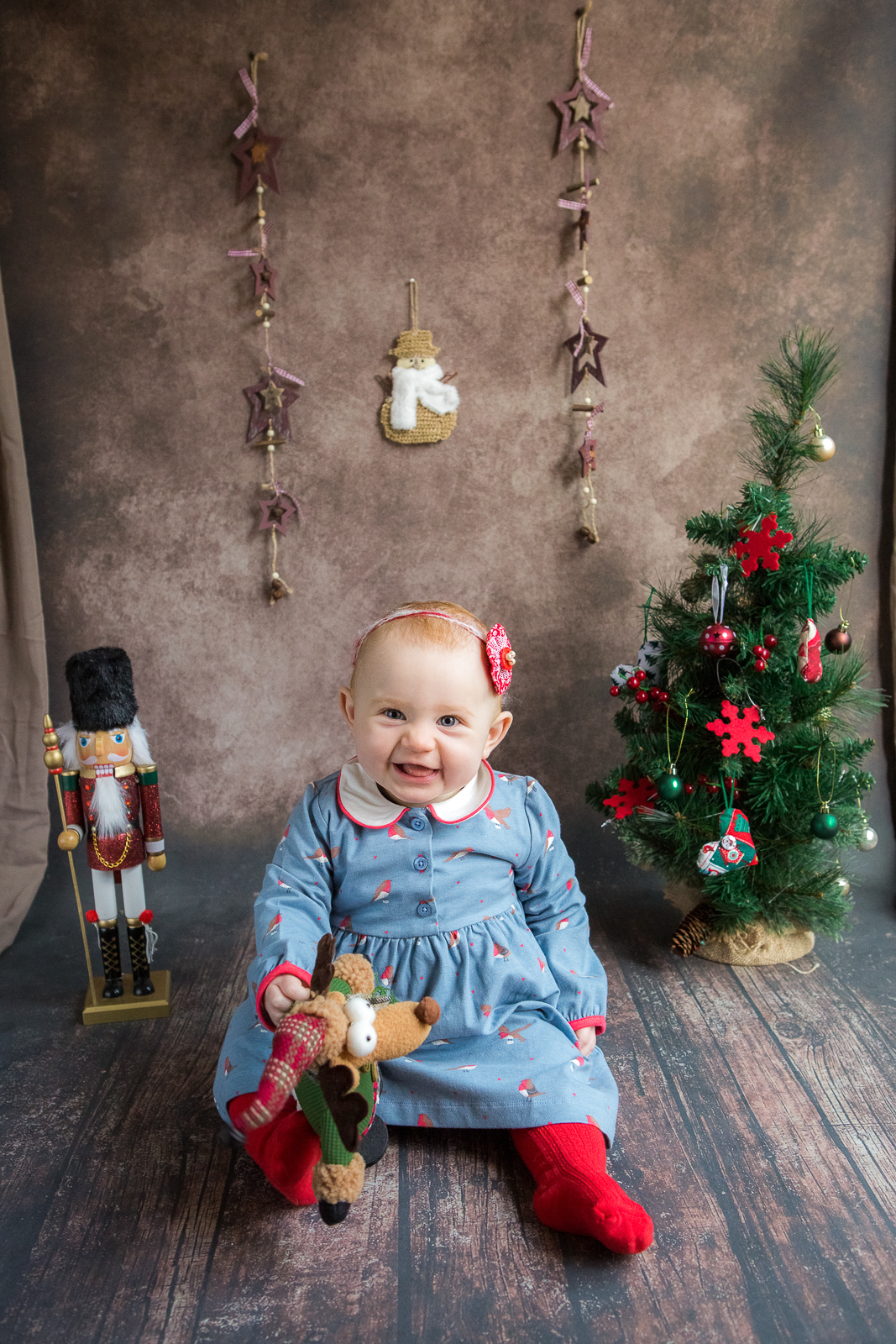 Baby-girl-christmas-photos-derby-MFR-Elen-Studio-Photography-012