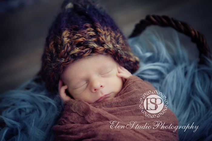 Newborn-Photographer-Derby-ORW10-Elen-Studio-Photography-026